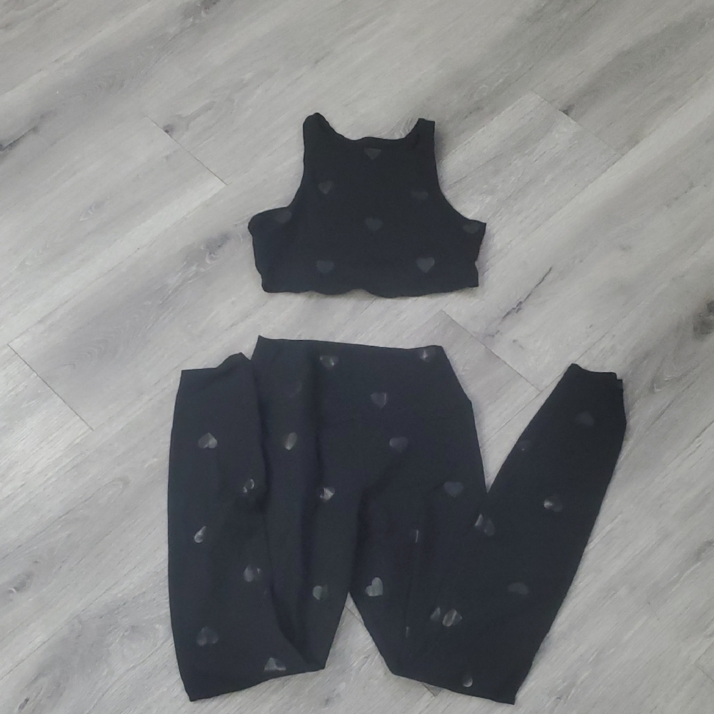 Spiritual Ganster Black Heart Foil Bra Top and Leggings Set Small Gently Used